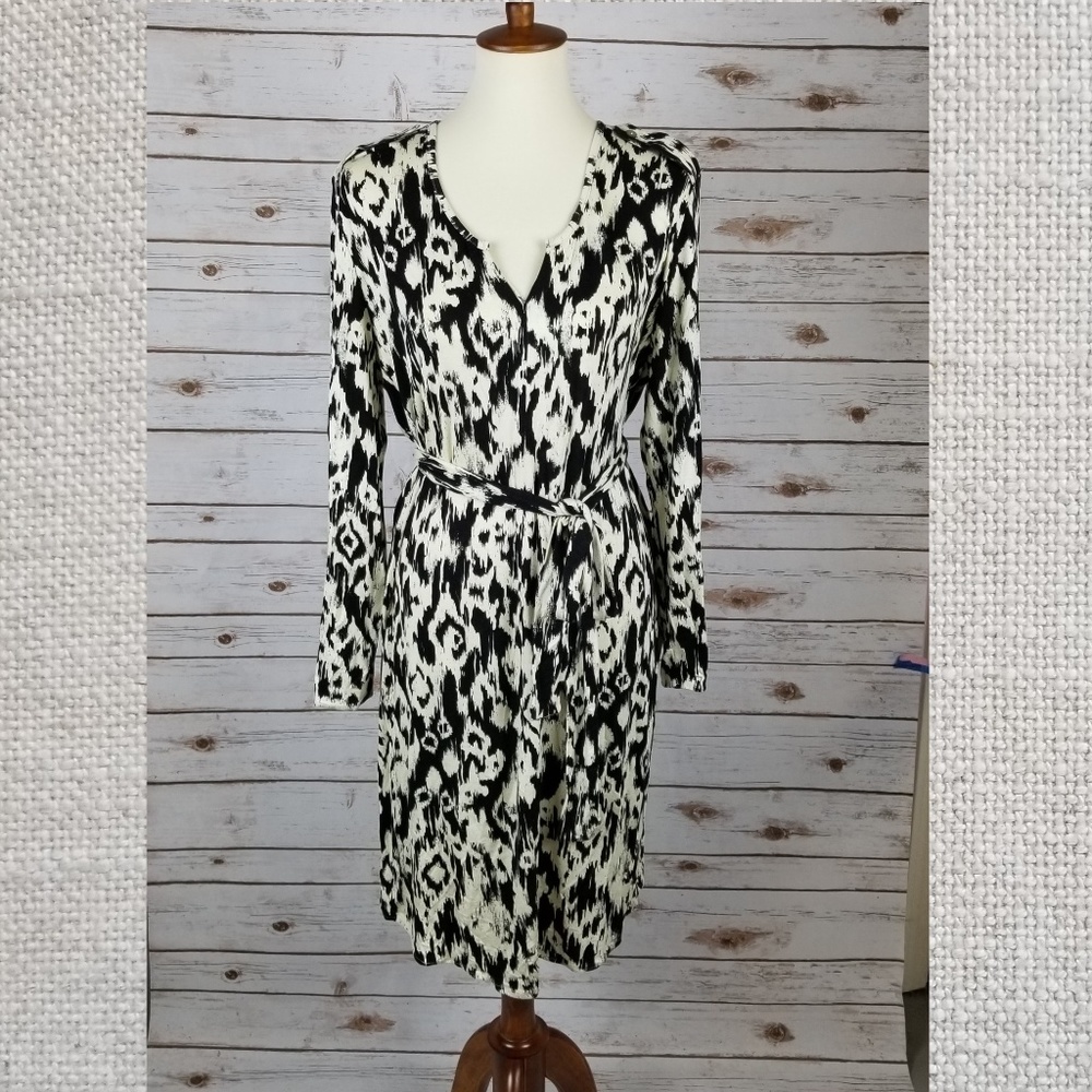 New EVERLY GREY MATERNITY split neck dress
